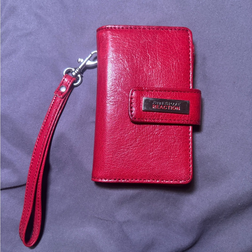 Kenneth Cole Reaction Red Leather Wrsitlet Wallet